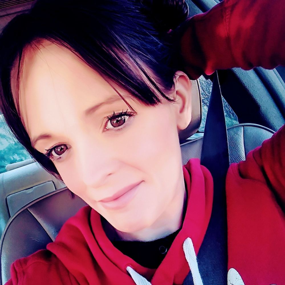 Meet your Posher, Debbie